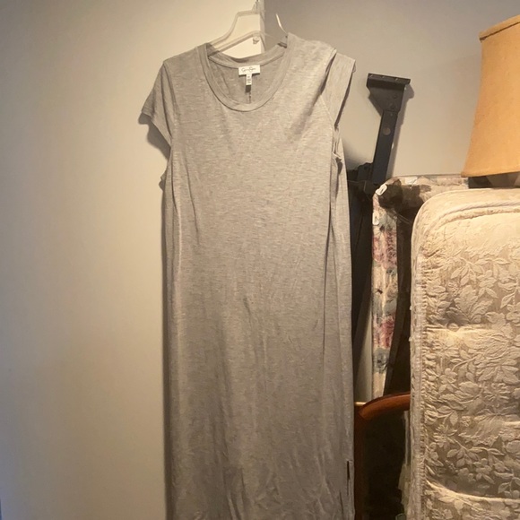 Jessica Stimson Summer or maybe just a comfy dress - Picture 1 of 4